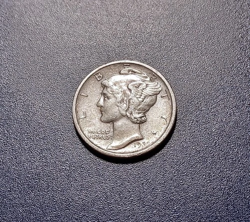 Choice AU 1920-D Mercury Dime