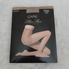 NEW Old Stock Vintage GNW Silken Sheer Control Top Pantyhose in LT Taupe M