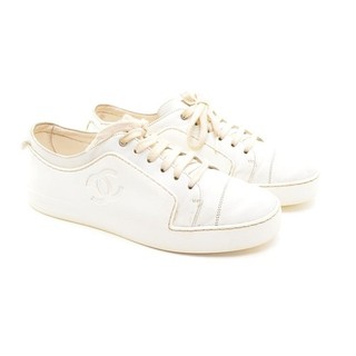 Womens CHANEL CC Logo Sneakers Trainers 39 / 8.5 White Leather Lace Up Shoes