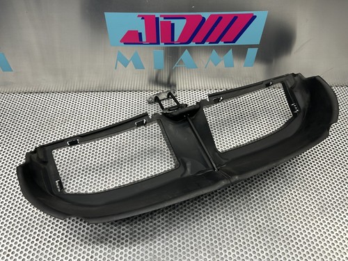 2008-2013 BMW M3 E90 E92 E93 Air Guide Panel Intake Suction Trim - Picture 2 of 10