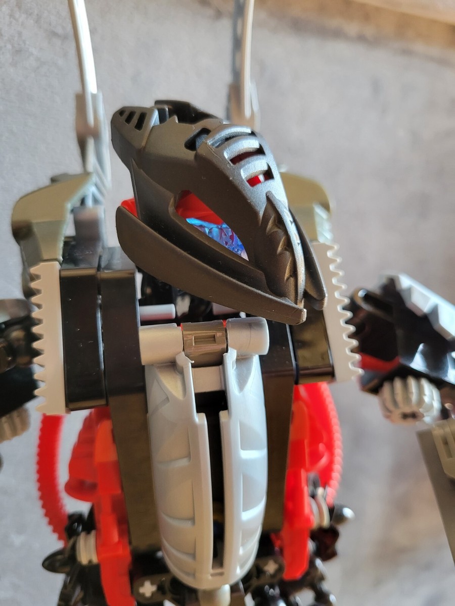 LEGO BIONICLE: Makuta CUSTOM MOC Reimagined Creation Based On