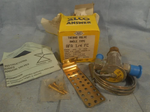 AFA 1/4 FC ALCO ANGLE TYPE THERMO VALVE inlet 1/4" Outlet 3/8-1/2" New Old Stock