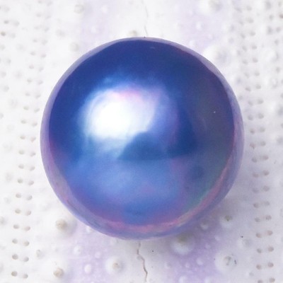 10.17 mm Blue Mabe Pearl Round Iridescent Cultured in Sumbawa Indonesia 0.45 g