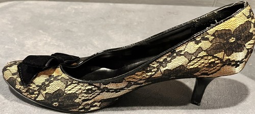 Fioni Black Floral Lace Gold Black Bow Pumps Womans High Heels Shoes 8.5 - Picture 9 of 19