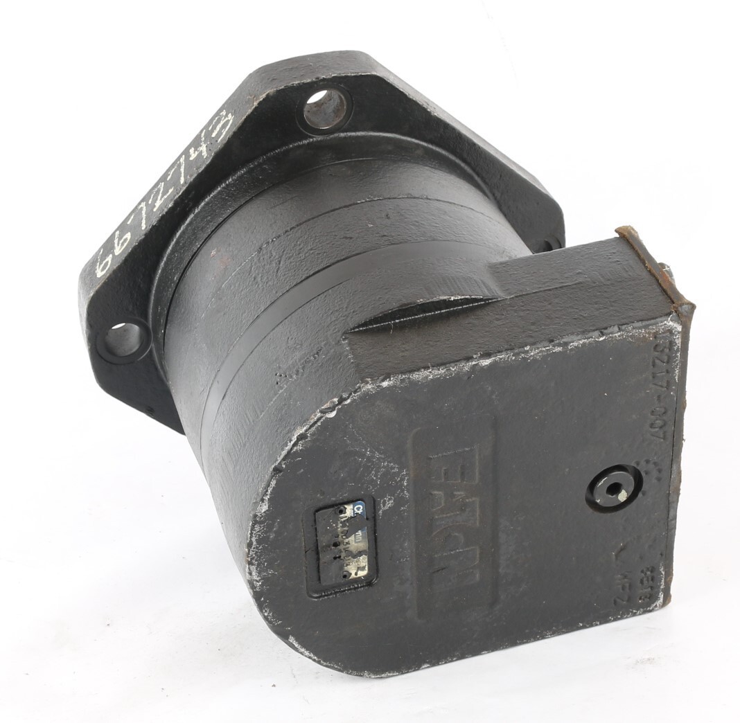 バロン　オリジナル　120mm New 157-0031-003 Eaton Char-Lynn Hydraulic Swing Motor | eBay