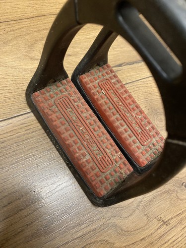 4” Childs Shires Compositi Lightweight Black Plastic Stirrups Red Treads - Picture 4 of 7