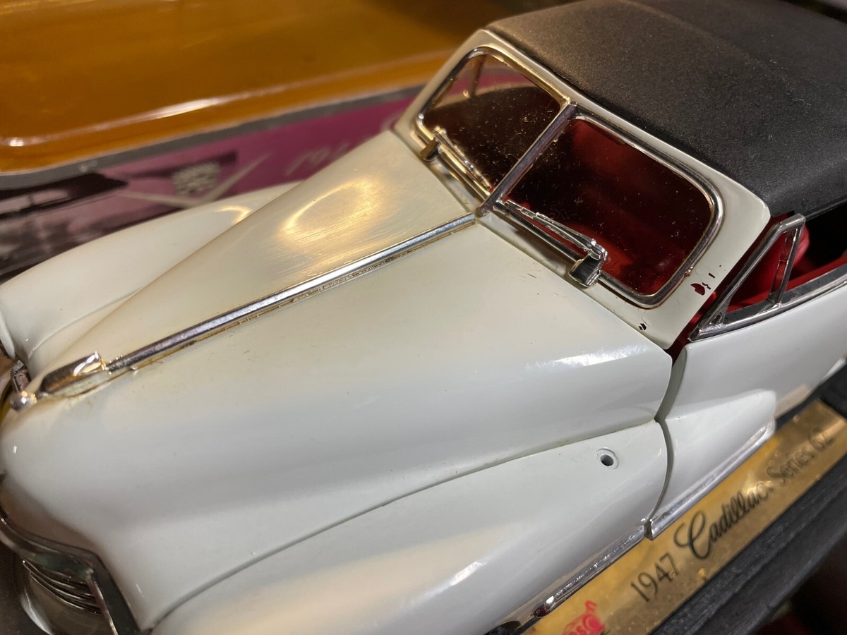 ミニカー　1947  CADILLAC 5188evYlMVL._UF350,350_QL80_.jpg