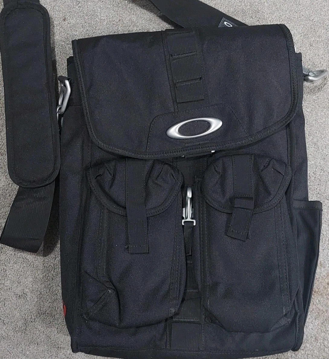 Oakley Messenger Bag for sale | eBay