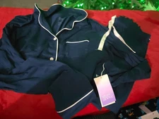 New Women's Stars Above Pajama Set  SIZE Small