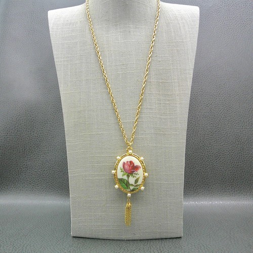 Vintage Gold Tone Locket Necklace Rose Floral Pendant Faux Pearl Tassel 26" Chai