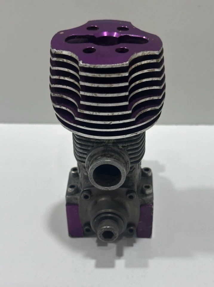 Motor de coche de radiocontrol Schumacher Fusion/Menace/XTR 21 Pro-21R (3,5 cc) Foto 4 de 4