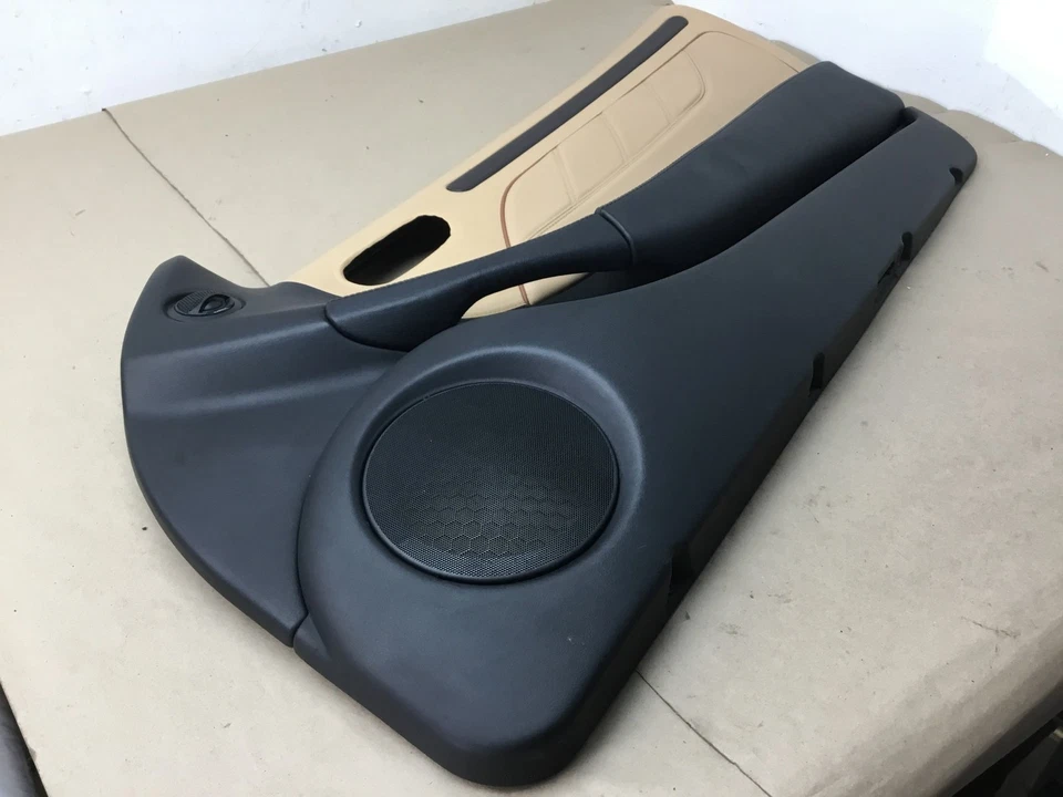 Panel de cubierta de puerta de pasajero delantero derecho Maserati Coupe GT 2003 02-06;:O Foto 2 de 4