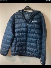 Champion Boys Blue Puffer Jacket Age 13-14 In Very Good Condition