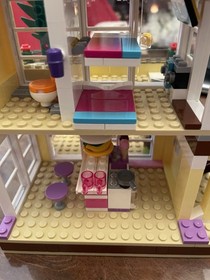 LEGO Friends: Stephanie's Beach House (41037) Complete No Box