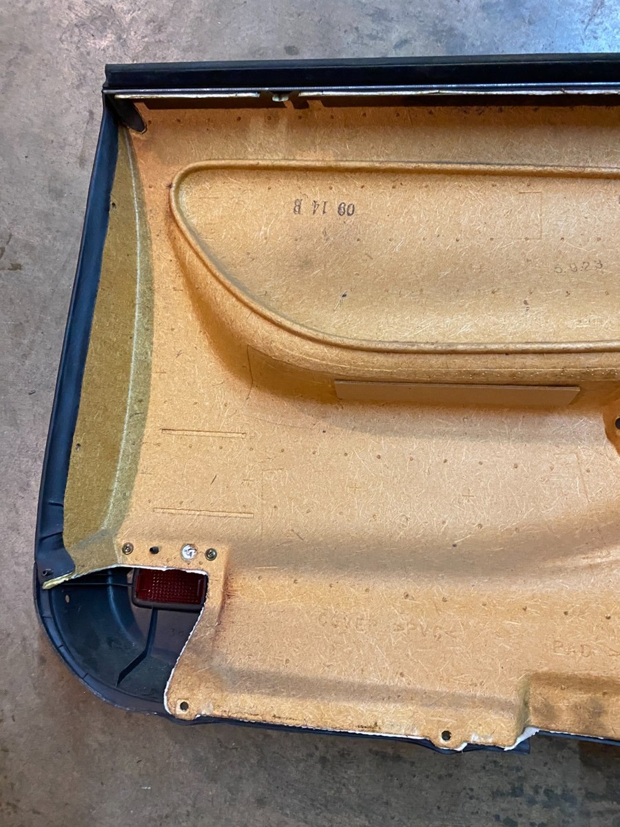 94-99 1997 TOYOTA CELICA PASSENGER DOOR PANEL MANUAL HATCH FAST