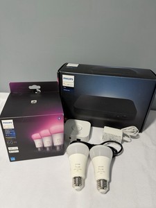 Philips Hue Bundle - 1 x Hue Bridge, 5 x Hue Bulbs(white & Color) HDMI SYNC BOX