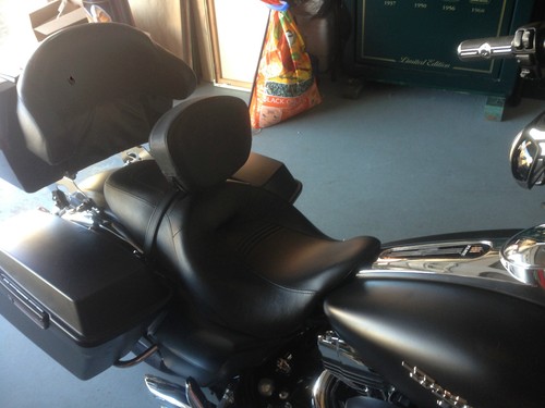 Fully Adjustable Driver's Backrest - '88-'08 Harley Davidson Touring - Picture 5 of 6