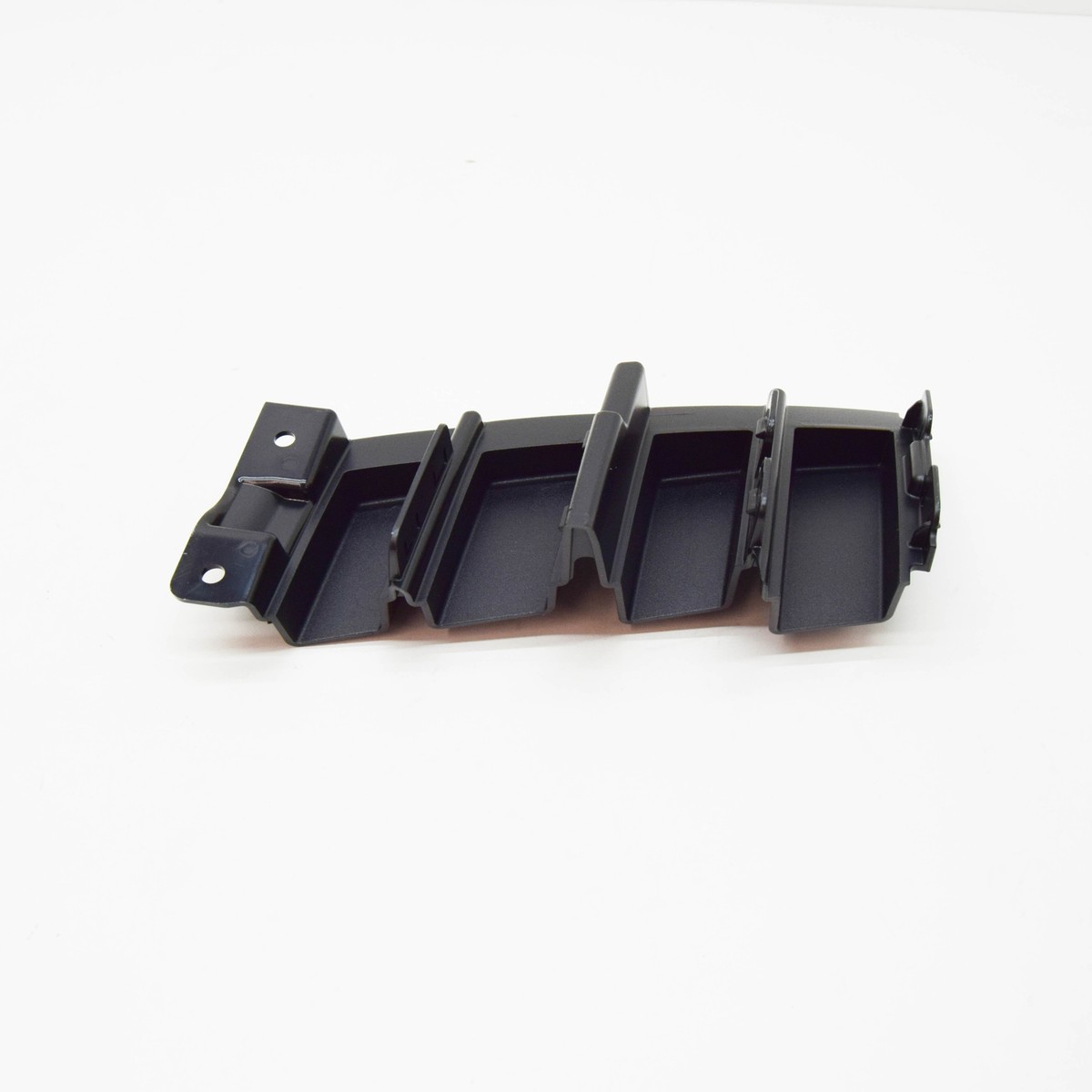 VW PASSAT B8 3G Front Grille Right Closing Element 3G08539509B9