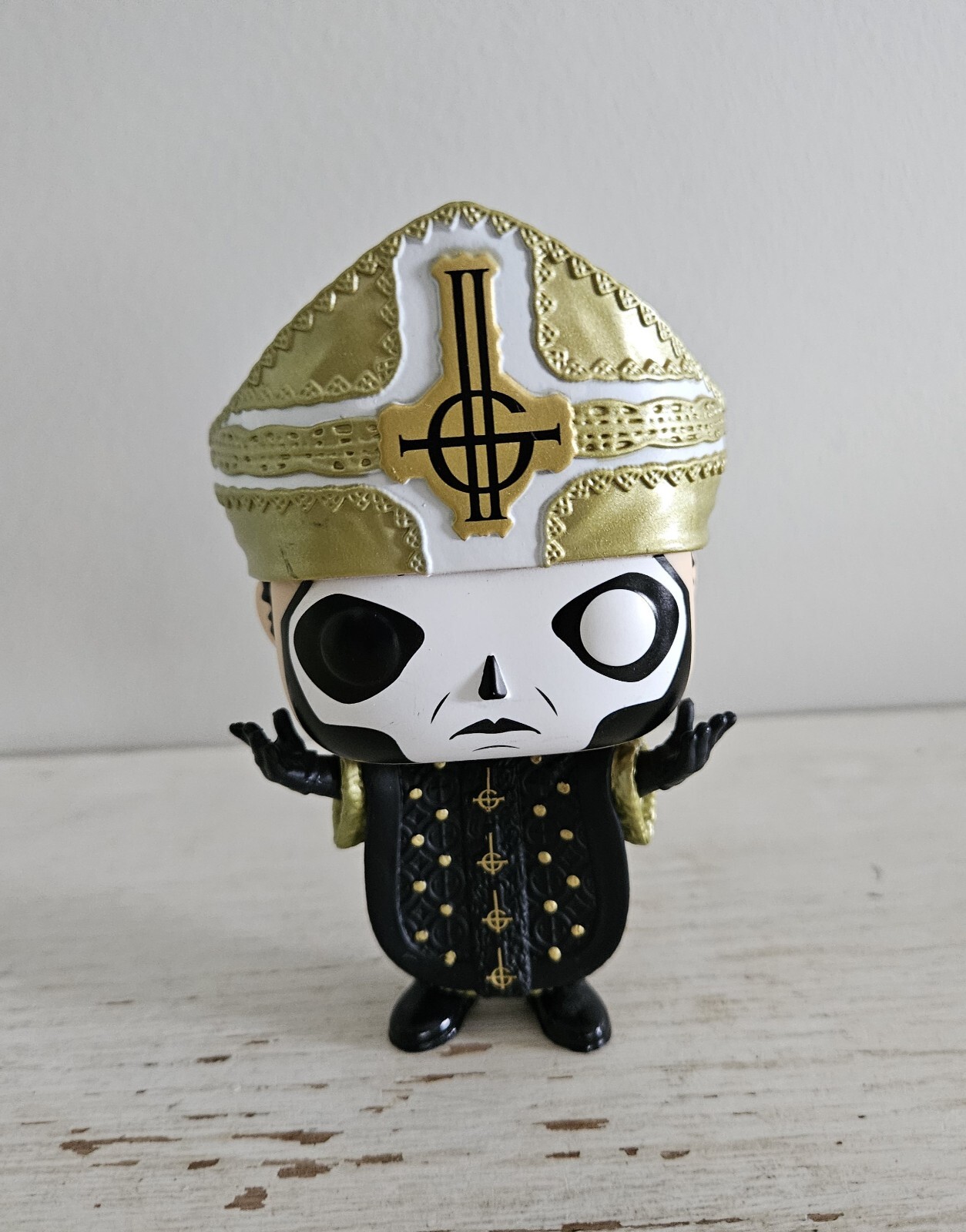Funko Pop! Vinyl: Papa Emeritus Iii - Hot Topic Exclusive #204, No Box