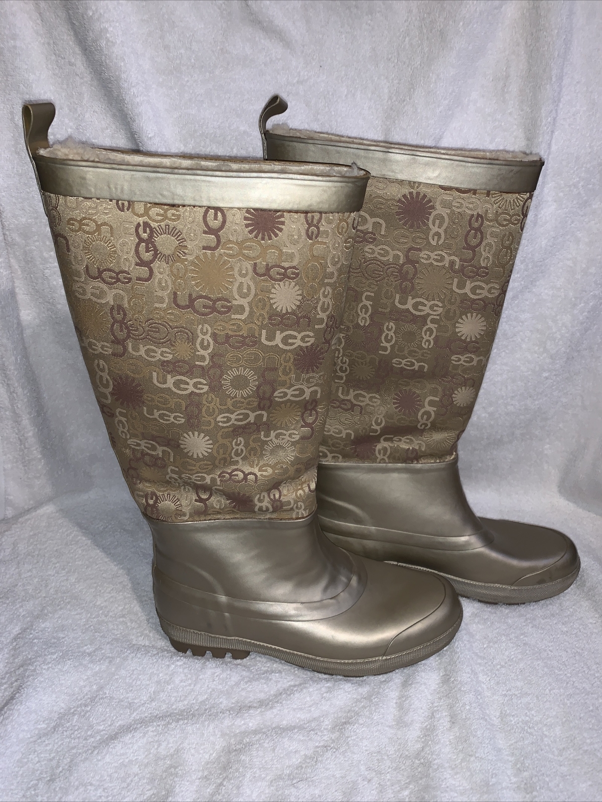 UGG Wallingford Gold Rubber Sheepskin Logo Rain Boots… Gem