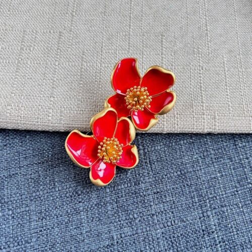 OSCAR DE LA RENTA Red Enamel Flower Statement Stud Earrings Gold