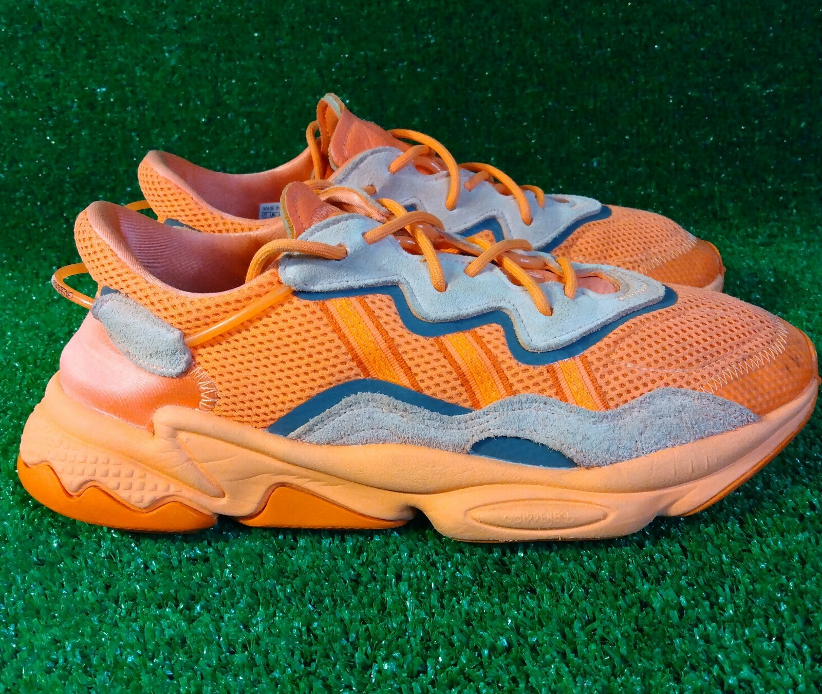 orange ozweego