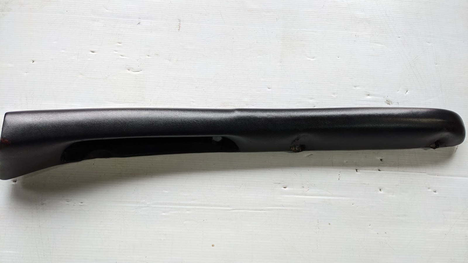 FERRARI 308 GTSi INTERIOR DOOR PANEL ARM REST RIGHT SIDE BLACK 60067502