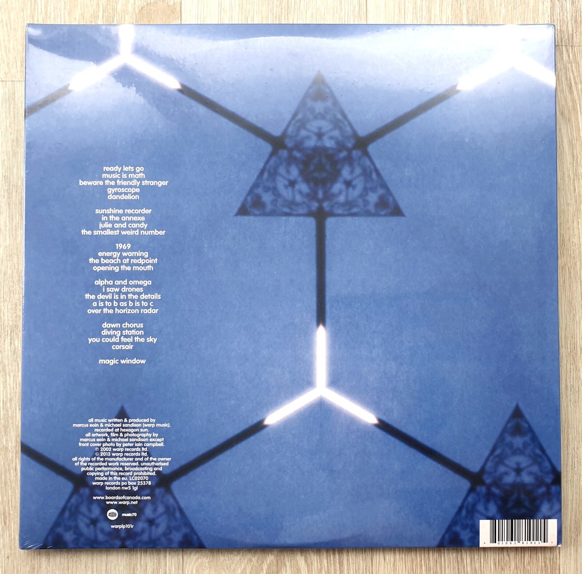 3LP Boards of  Geogaddi レコード Boards Of Canada: Geogaddi Vinyl 3LP – TurntableLab.com
