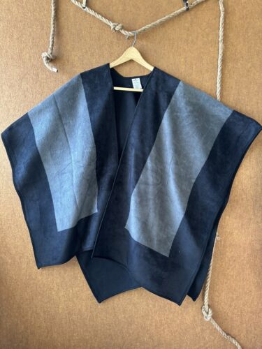 Woolrich Women's Fleece Reversible Wrap Shawl Cape Poncho Blanket Black Gray OS - Foto 1 di 4
