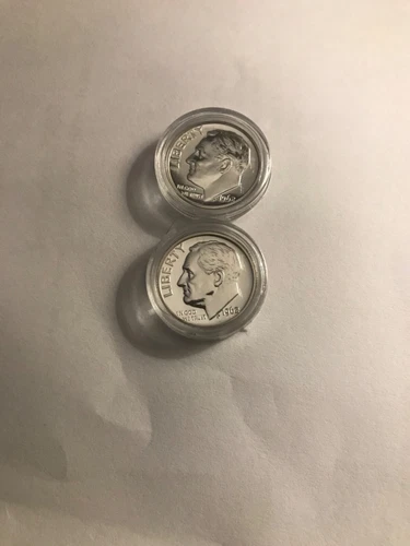 (2) 1962 Roosevelt Dime 90% Silver GEM PROOF in coin capsules.