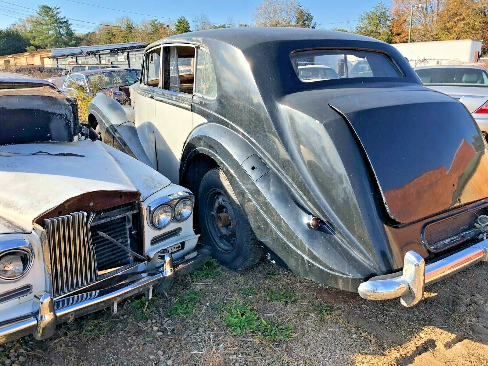 ROLLS ROYCE SILVER WRAITH DAWN AIR GRILL, BENTLEY. WORLDS LARGEST USED INVENTORY