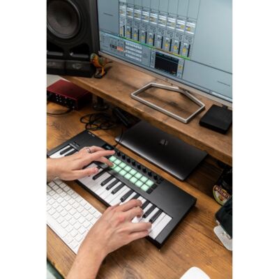 Novation Launchkey Mini 37 MK4 37 Mini Key USB Compact DAW