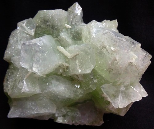 GRÜNE APOPHYLLITWÜRFELBILDUNG MIT STILBIT BLUTET MINERALIEN PROBEN