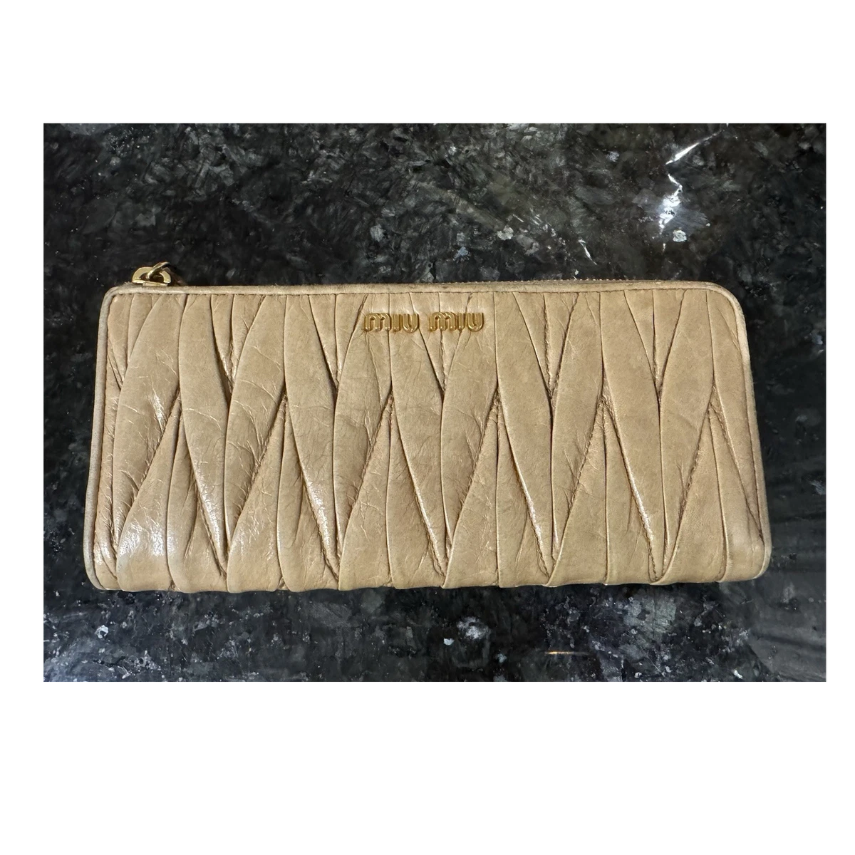 miumiu♡ヴィンテージ風ウォレット Women's Miu Miu for sale | eBay