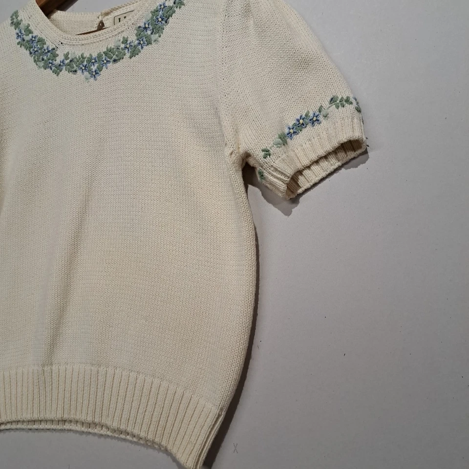 LL Bean Short Sleeve Sweater Embroidered Floral Womens Small Vintage Y2K Cottage - Image 4 of 4