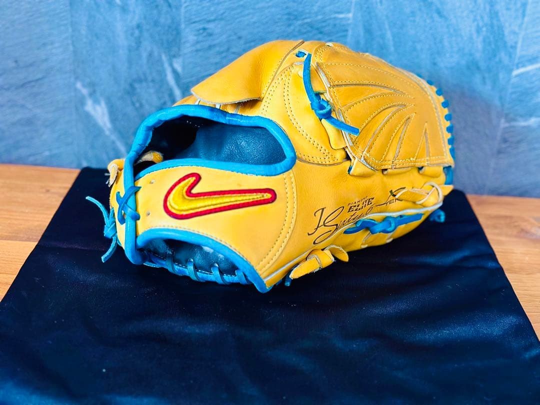 NIKE Diamond Elite J Sixty.6 Pitcher Glove Custom Blue Used Good