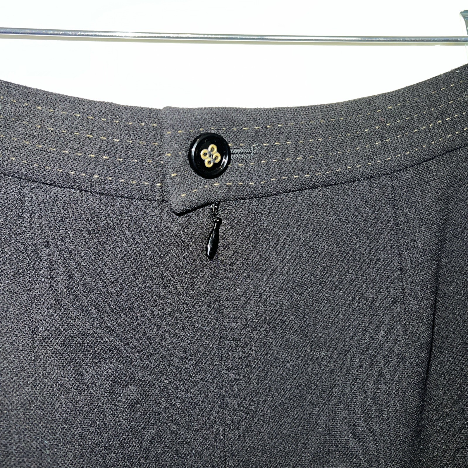 Gonna foderata in lana nera nuova con etichette vintage Yves Saint Laurent (YSL) rive gauche taglia 8