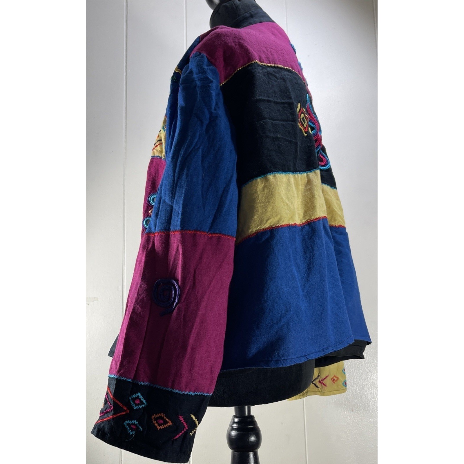 Abstract Patchwork Embroidered Jacket Kimono Coll… - image 10
