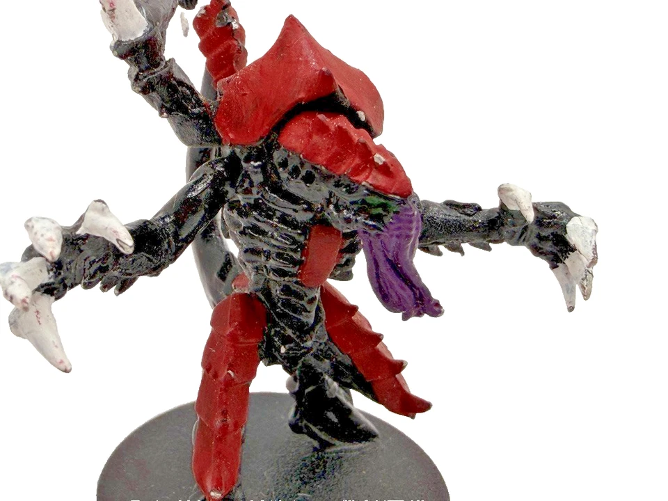 Warhammer 40K Tyranid Lictor (Metal) — Escultura clásica pintada — Falta Cla trasera Foto 2 de 4