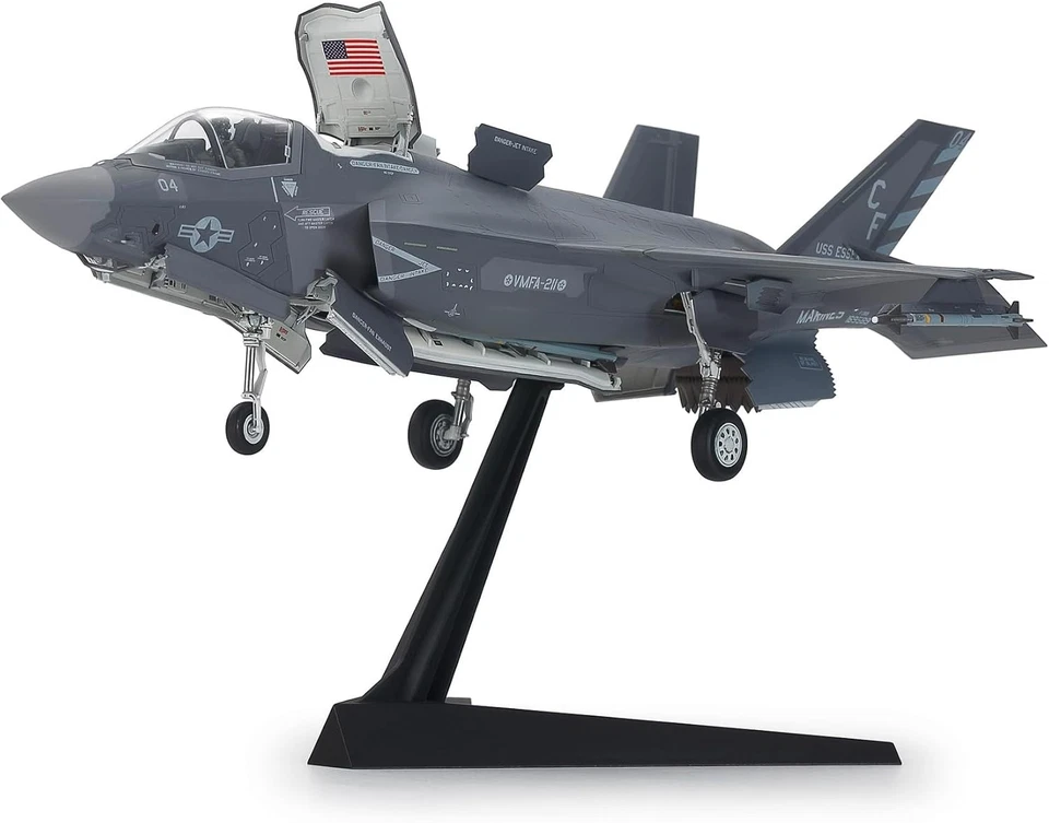 TAMIYA 60793 1:72 F-35B Lightning II – riproduzione fedele all'originale, kit di - Immagine 2 di 4