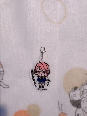 Aira Shiratori Dandadan Mini Acrylic Keyholder