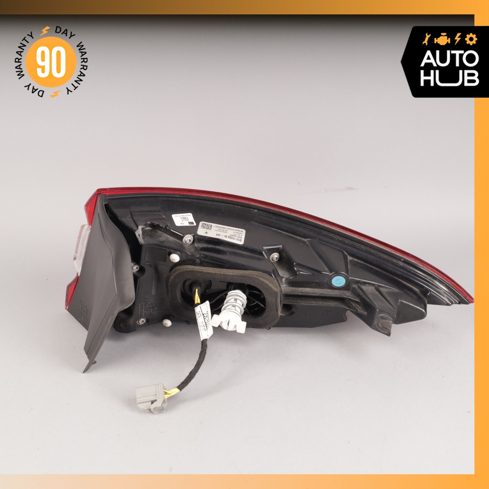 17-20 Maserati Levante M161 Outer Tail Light Lamp Left Driver Side OEM 73k