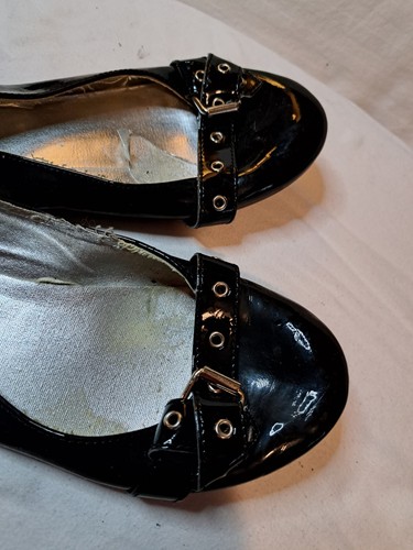 Charlotte Russe Cute Flats Size 7 - Picture 6 of 7