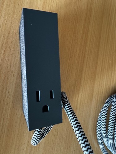 Native Union Smart Hub Bridge - USA power connection- Fast Charging - Picture 7 of 7