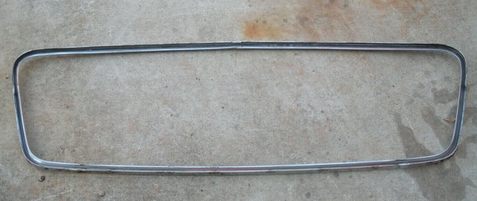 Ford Galaxie 500 1969 1970 4 puertas moldura de ventana trasera Foto 2 de 4