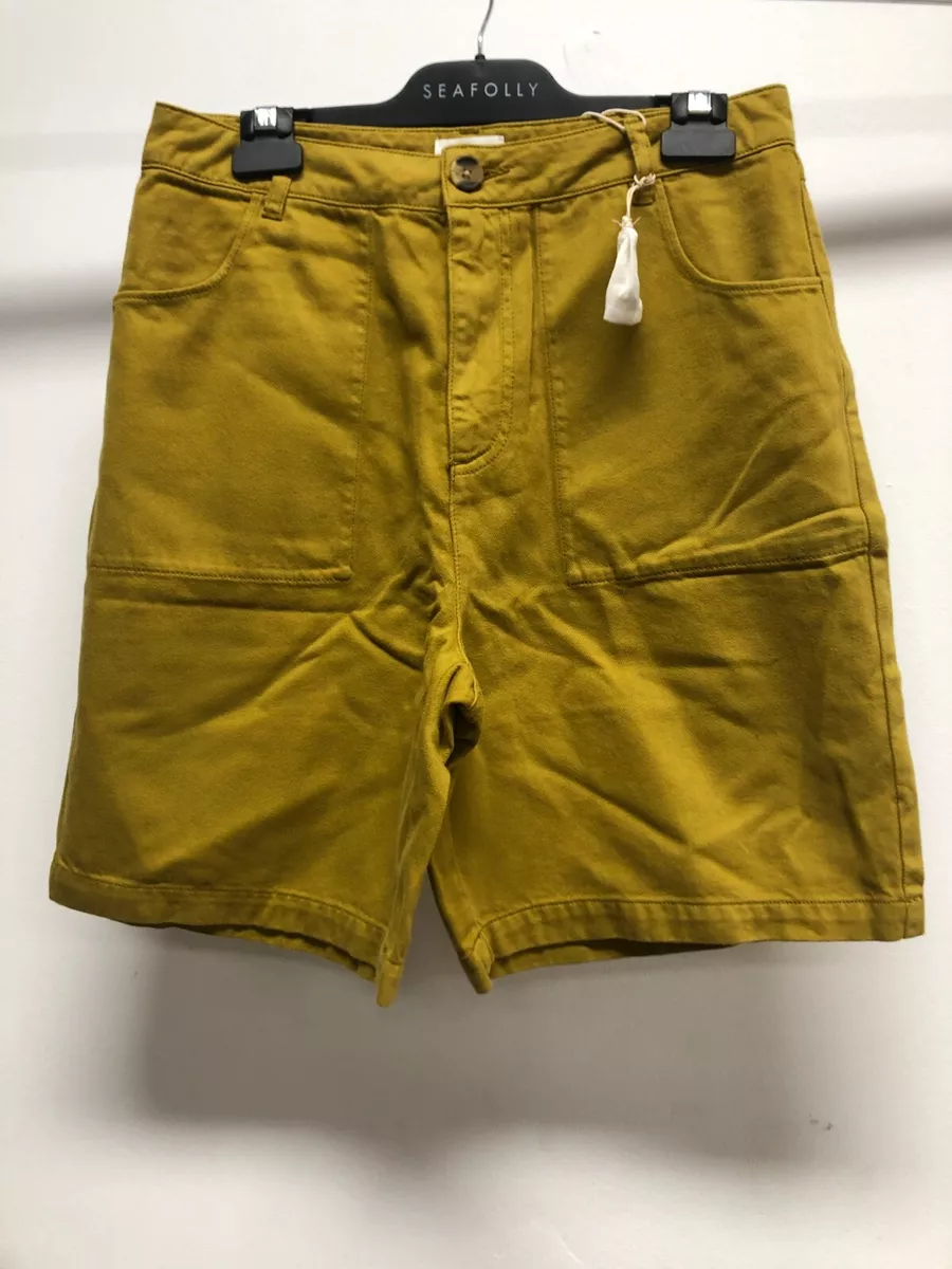 Short jaune moutarde femme sale