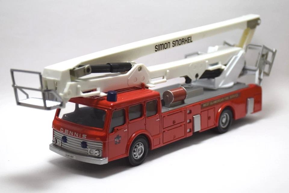 Corgi 97392 1/50 Simon/Dennis Hydraulic Platform W Glamorgan Fire Brgade Diecast - Image 2 of 3