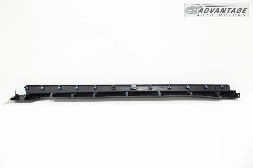 2014-2022 Jeep Cherokee lado del conductor izquierdo falda basculante moldura panel de ajuste OEM Foto 4 de 4