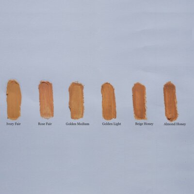 Lakme Xtraordin-airy Mattereal Mousse 25 gm SPF 8 Matte Finish