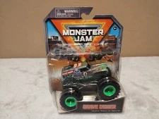 Monster Jam  TRUCK "GRAVE DIGGER"   SERIES 33  1:64 DIE-CAST ~NEW